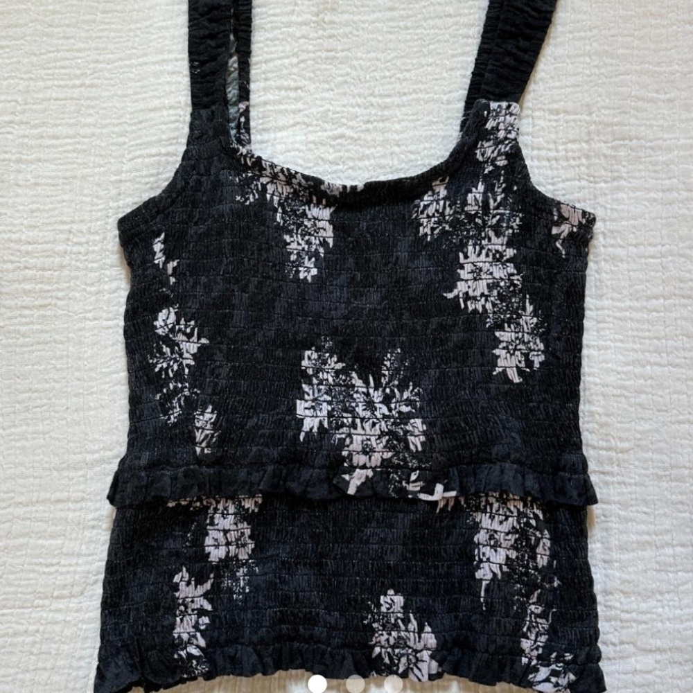 Free People intimately floral crop tank top Sz. Medium